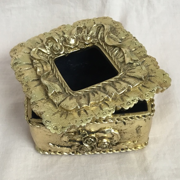 ✨Vintage Victorian Antique Gold Rose Ruffle Ribbon Bow Jewelry Trinket Box